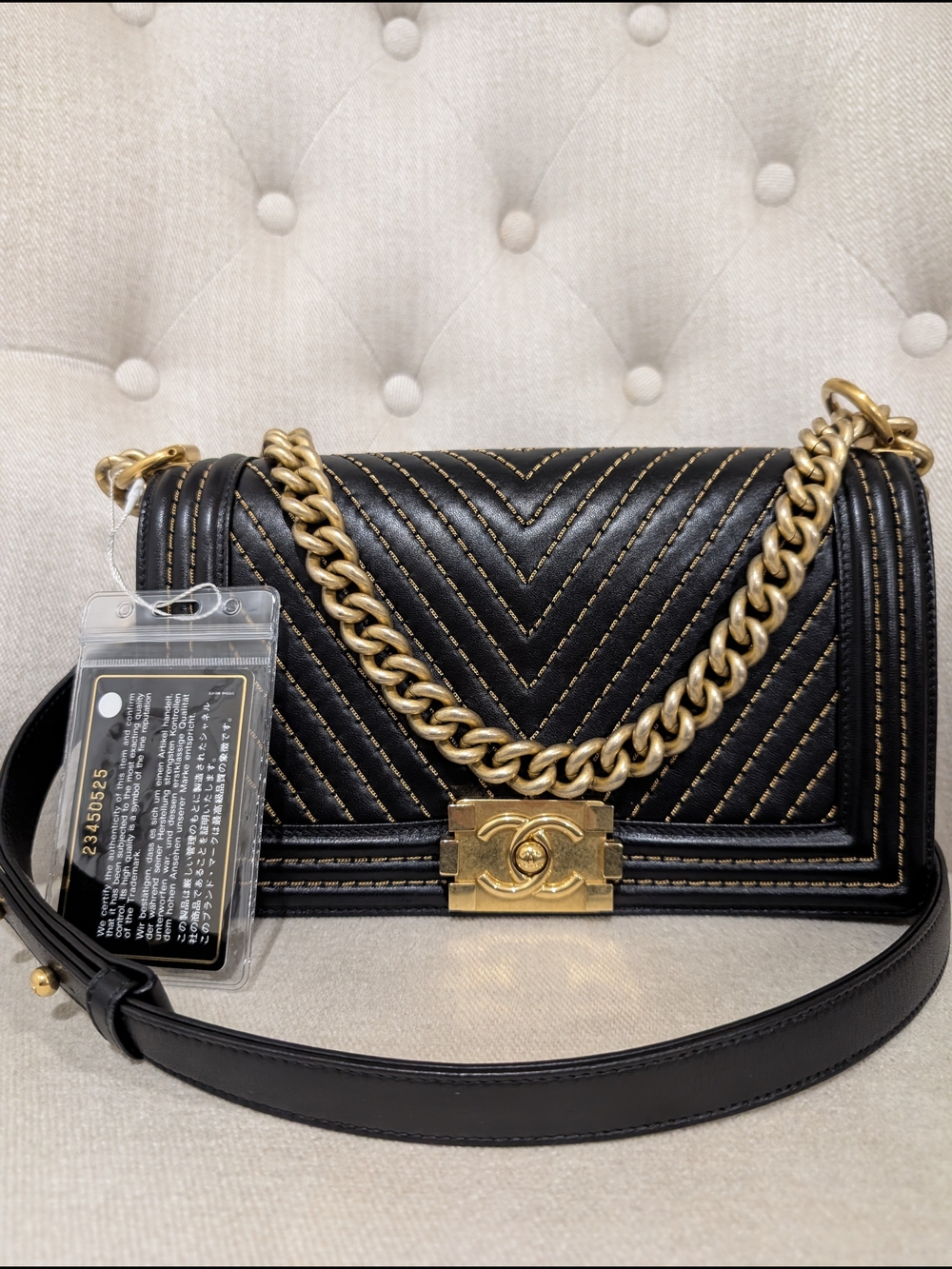 CHANEL Black Chevron Quilted Shoulder Bag Karl lagerfeld Edition - Picture 6 of 10